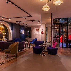 Отель Golden Tulip Opera De Noailles