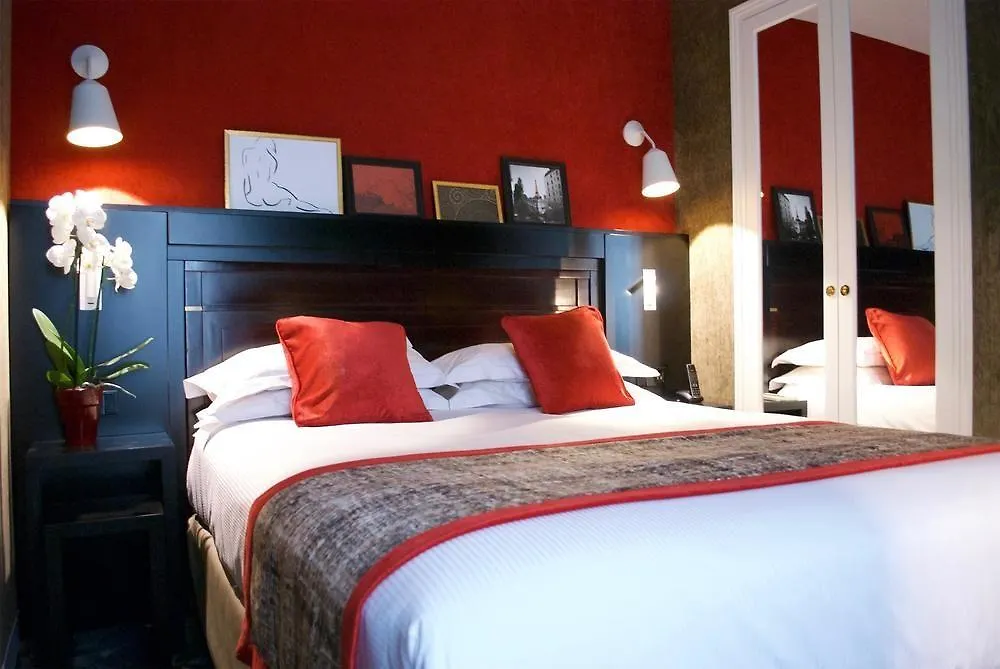 Hotel De Neuville Arc De Triomphe Paris 4*,