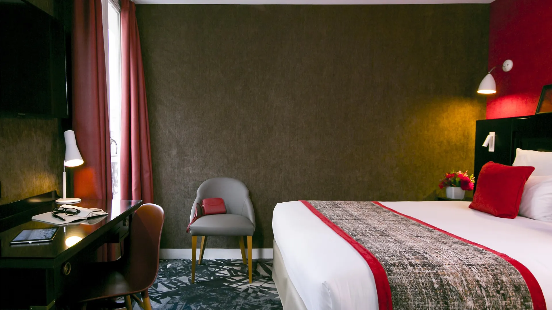 Hotel De Neuville Arc De Triomphe Paris