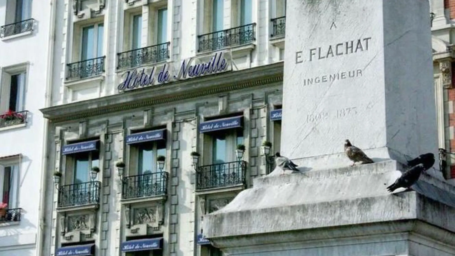 Hotel De Neuville Arc De Triomphe Paris