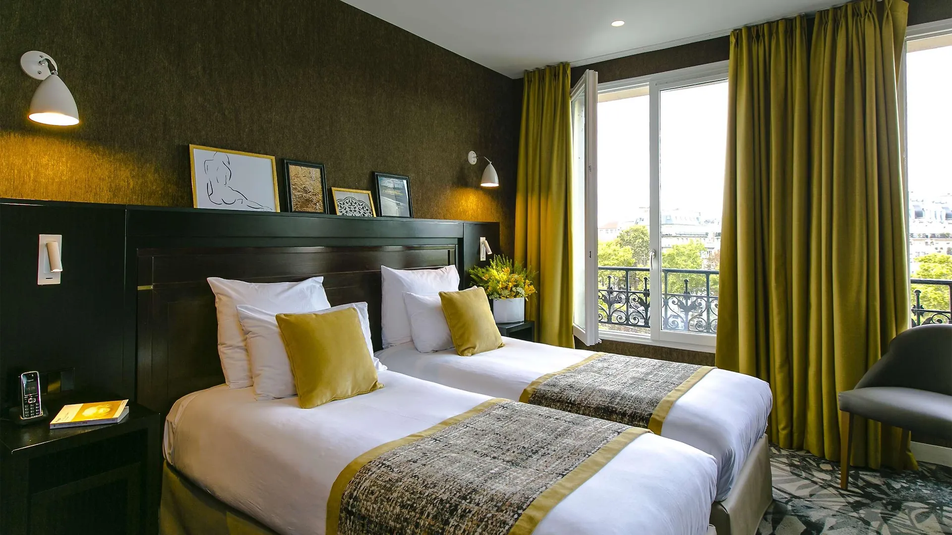 Hotel De Neuville Arc De Triomphe Paris